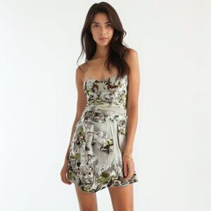 💕NWT Belle By Oasis Dress 6